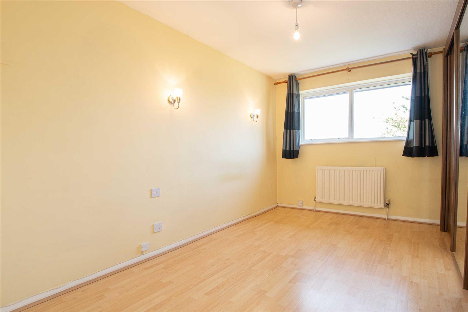 Favell Drive, Furzton, Milton Keynes